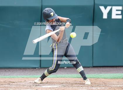 Thumbnail 3 in Katy vs. Forney (UIL 6A D2 Softball Final) photogallery.