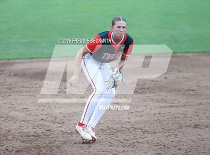Thumbnail 1 in Katy vs. Forney (UIL 6A D2 Softball Final) photogallery.