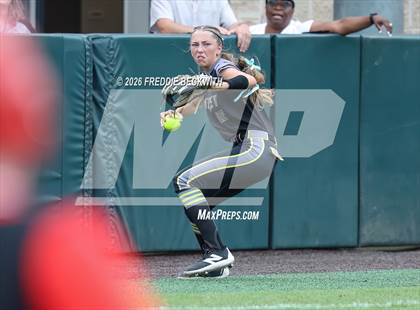 Thumbnail 1 in Katy vs. Forney (UIL 6A D2 Softball Final) photogallery.