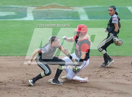 Thumbnail 3 in Katy vs. Forney (UIL 6A D2 Softball Final) photogallery.