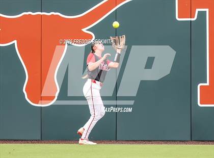 Thumbnail 1 in Katy vs. Forney (UIL 6A D2 Softball Final) photogallery.