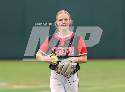 Thumbnail 1 in Katy vs. Forney (UIL 6A D2 Softball Final) photogallery.