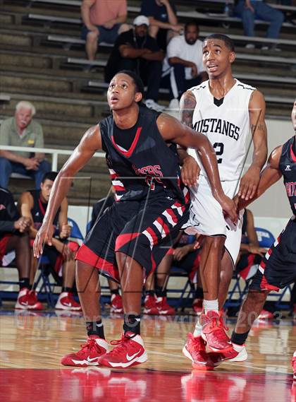 Thumbnail 2 in Westfield vs. Hillcrest (McDonald's Texas Invitational) photogallery.