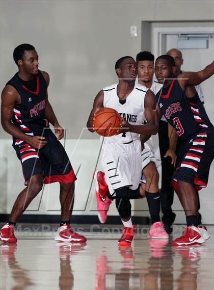 Thumbnail 3 in Westfield vs. Hillcrest (McDonald's Texas Invitational) photogallery.