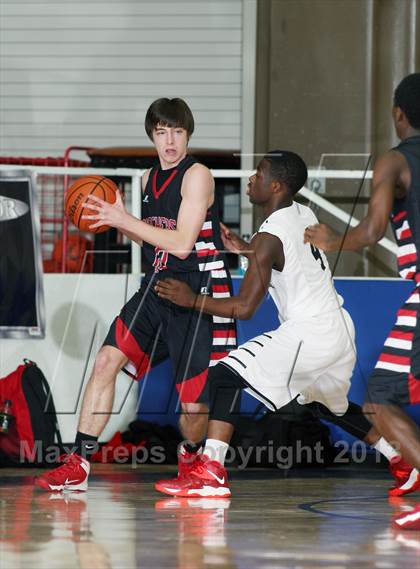 Thumbnail 3 in Westfield vs. Hillcrest (McDonald's Texas Invitational) photogallery.