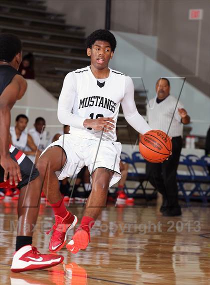 Thumbnail 1 in Westfield vs. Hillcrest (McDonald's Texas Invitational) photogallery.