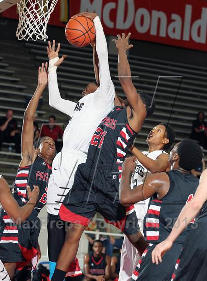 Thumbnail 3 in Westfield vs. Hillcrest (McDonald's Texas Invitational) photogallery.