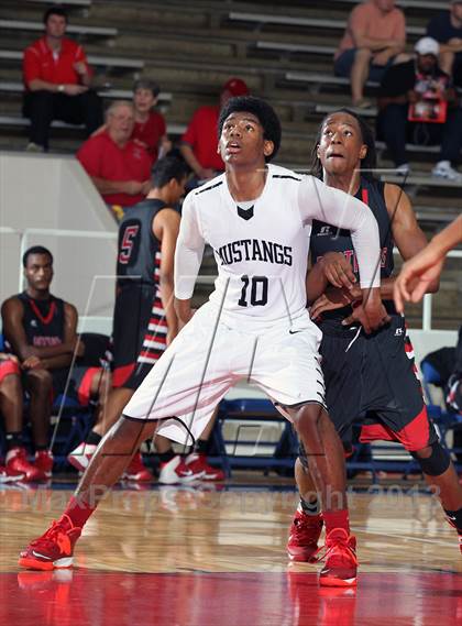 Thumbnail 1 in Westfield vs. Hillcrest (McDonald's Texas Invitational) photogallery.