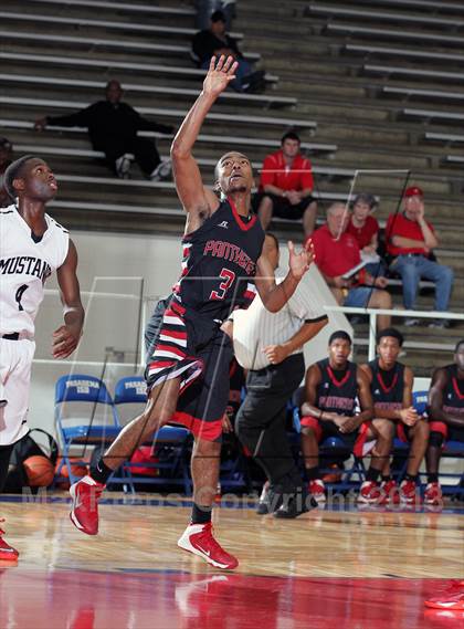 Thumbnail 3 in Westfield vs. Hillcrest (McDonald's Texas Invitational) photogallery.