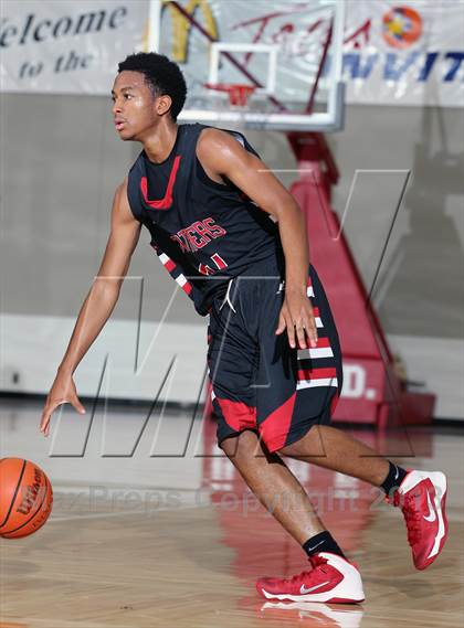 Thumbnail 2 in Westfield vs. Hillcrest (McDonald's Texas Invitational) photogallery.