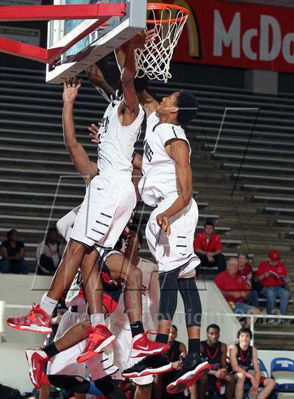 Thumbnail 3 in Westfield vs. Hillcrest (McDonald's Texas Invitational) photogallery.