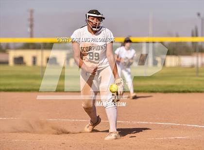 Thumbnail 1 in Apple Valley @ Hesperia photogallery.
