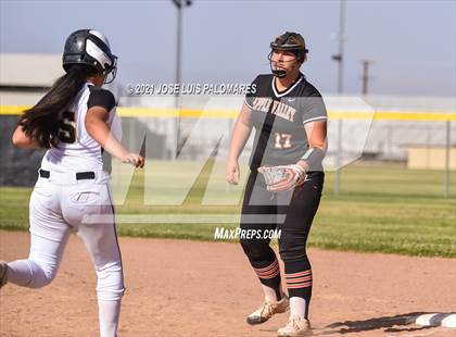 Thumbnail 3 in Apple Valley @ Hesperia photogallery.