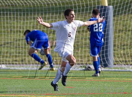 Thumbnail 3 in Elwood-Glenn vs. East Hampton (Suffolk Class A Final) photogallery.
