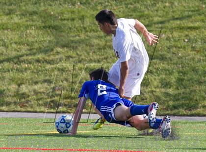 Thumbnail 2 in Elwood-Glenn vs. East Hampton (Suffolk Class A Final) photogallery.