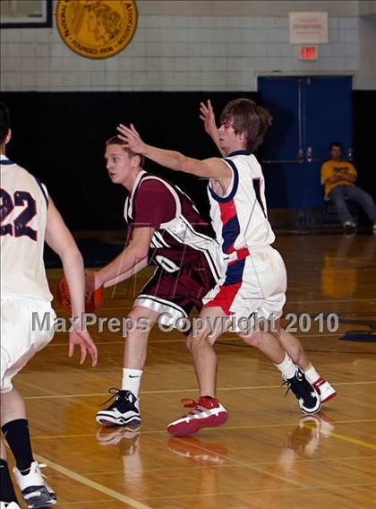 Thumbnail 2 in Cranberry Area vs. Kane (PIAA District 9 AA Semifinal) photogallery.