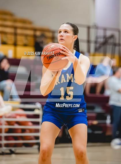 Thumbnail 2 in Riverton @ Girard (KSHSAA 3A Sub-State Round 2) photogallery.