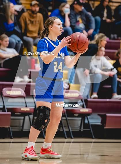 Thumbnail 3 in Riverton @ Girard (KSHSAA 3A Sub-State Round 2) photogallery.