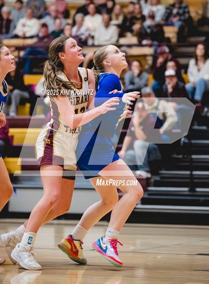 Thumbnail 2 in Riverton @ Girard (KSHSAA 3A Sub-State Round 2) photogallery.