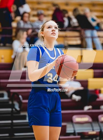 Thumbnail 3 in Riverton @ Girard (KSHSAA 3A Sub-State Round 2) photogallery.