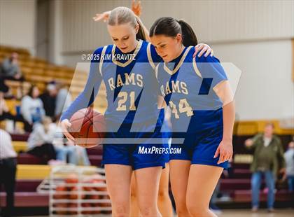Thumbnail 1 in Riverton @ Girard (KSHSAA 3A Sub-State Round 2) photogallery.