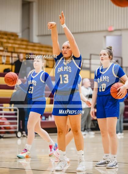 Thumbnail 2 in Riverton @ Girard (KSHSAA 3A Sub-State Round 2) photogallery.