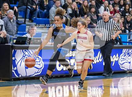 Thumbnail 2 in Franklin Community vs. East Central (IHSAA 4A Regional semifinal playoff) photogallery.