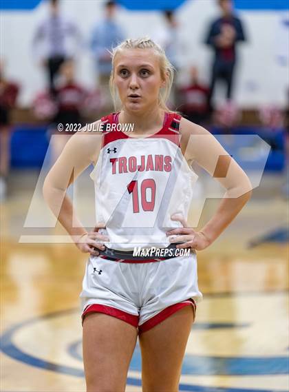 Thumbnail 3 in Franklin Community vs. East Central (IHSAA 4A Regional semifinal playoff) photogallery.