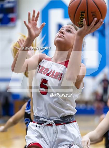 Thumbnail 3 in Franklin Community vs. East Central (IHSAA 4A Regional semifinal playoff) photogallery.