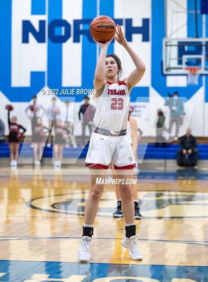 Thumbnail 2 in Franklin Community vs. East Central (IHSAA 4A Regional semifinal playoff) photogallery.