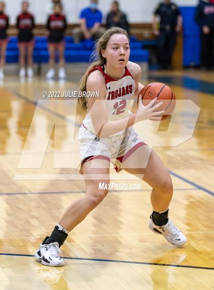 Thumbnail 1 in Franklin Community vs. East Central (IHSAA 4A Regional semifinal playoff) photogallery.