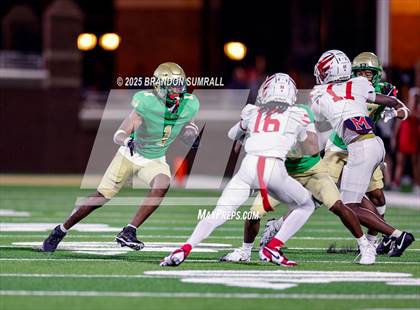 Thumbnail 1 in Milton @ Buford photogallery.