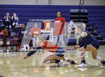 Thumbnail 2 in Hardin-Jefferson vs Buna (Hardin-Jefferson Tournament) photogallery.