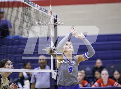 Thumbnail 1 in Hardin-Jefferson vs Buna (Hardin-Jefferson Tournament) photogallery.