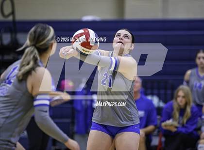 Thumbnail 3 in Hardin-Jefferson vs Buna (Hardin-Jefferson Tournament) photogallery.