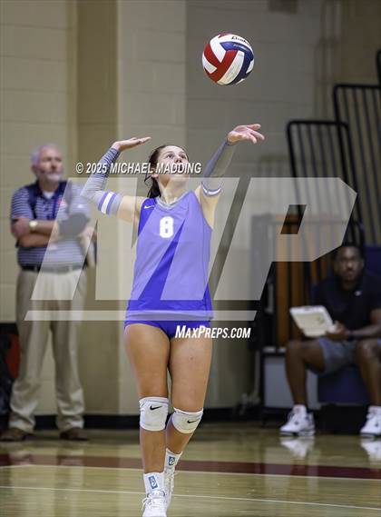 Thumbnail 1 in Hardin-Jefferson vs Buna (Hardin-Jefferson Tournament) photogallery.