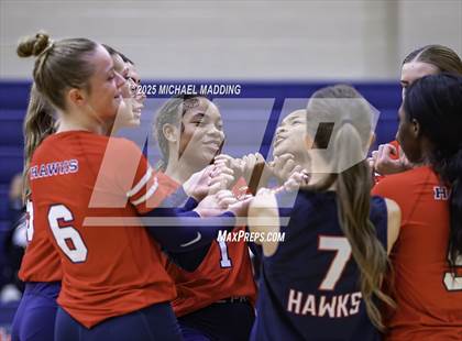 Thumbnail 3 in Hardin-Jefferson vs Buna (Hardin-Jefferson Tournament) photogallery.