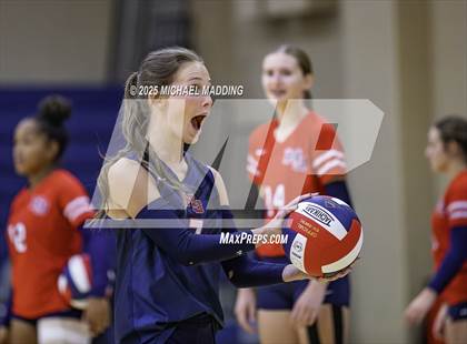 Thumbnail 2 in Hardin-Jefferson vs Buna (Hardin-Jefferson Tournament) photogallery.