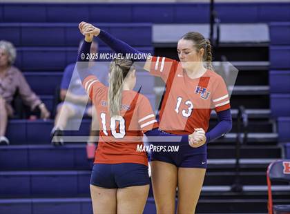 Thumbnail 2 in Hardin-Jefferson vs Buna (Hardin-Jefferson Tournament) photogallery.