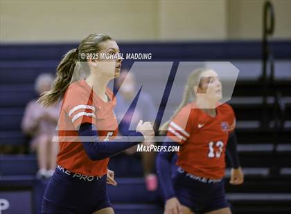 Thumbnail 1 in Hardin-Jefferson vs Buna (Hardin-Jefferson Tournament) photogallery.