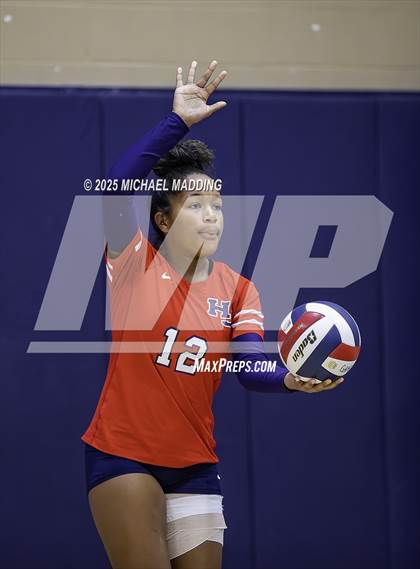 Thumbnail 2 in Hardin-Jefferson vs Buna (Hardin-Jefferson Tournament) photogallery.