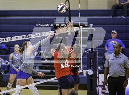 Thumbnail 3 in Hardin-Jefferson vs Buna (Hardin-Jefferson Tournament) photogallery.