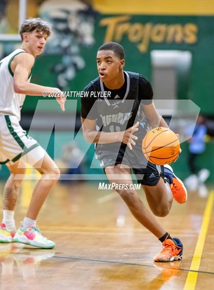 Thumbnail 1 in Overhills @ Westover photogallery.
