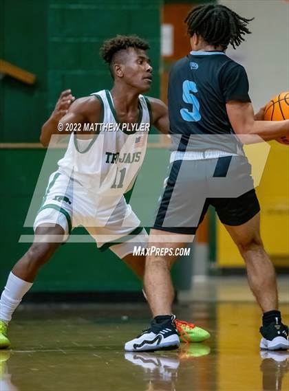 Thumbnail 1 in Overhills @ Westover photogallery.