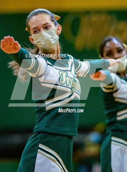 Thumbnail 3 in Overhills @ Westover photogallery.