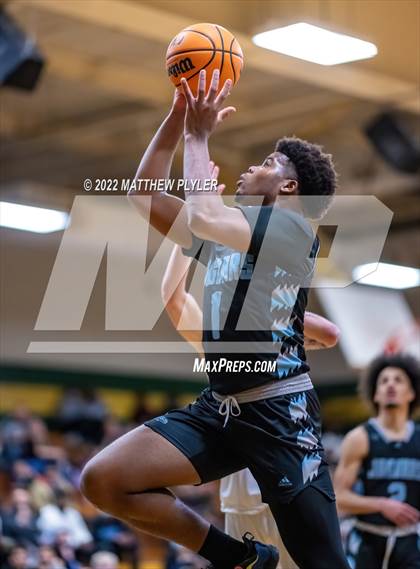 Thumbnail 3 in Overhills @ Westover photogallery.