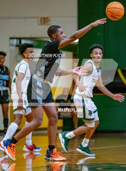 Thumbnail 3 in Overhills @ Westover photogallery.