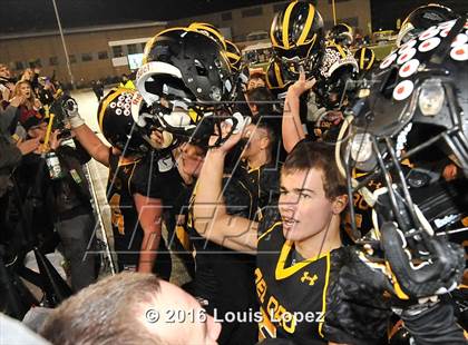 Thumbnail 2 in Del Oro vs. Camarillo (CIF State Division 2-AA Final) photogallery.