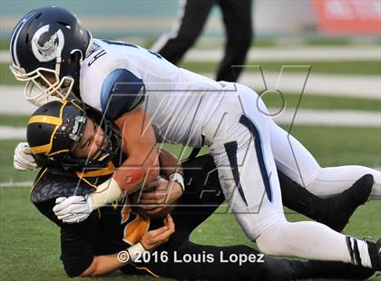 Thumbnail 2 in Del Oro vs. Camarillo (CIF State Division 2-AA Final) photogallery.