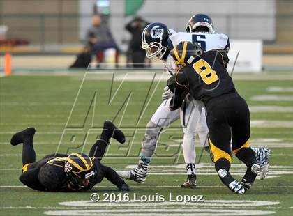 Thumbnail 1 in Del Oro vs. Camarillo (CIF State Division 2-AA Final) photogallery.